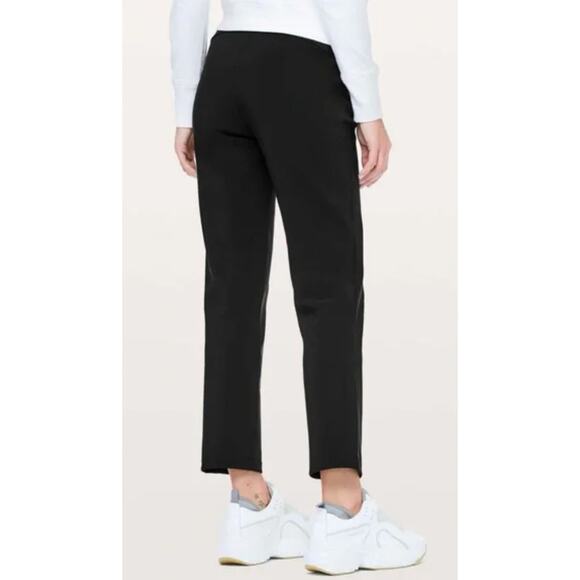 Lululemon On the Move Pant 28" US 2 Black Straight Leg Travel Work Stretch - Picture 10 of 11